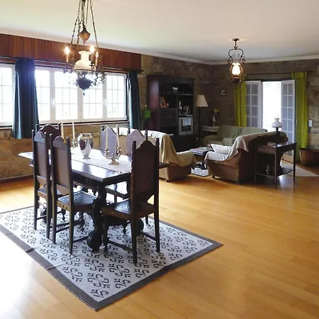 Dom wakacyjny Granite House By Tamega With Pool