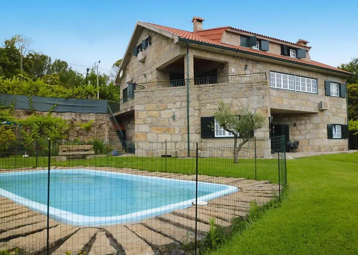 Vakantiehuis Granite House By Tamega With Pool Luzim